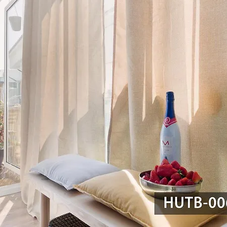 Quiet Center Apartment